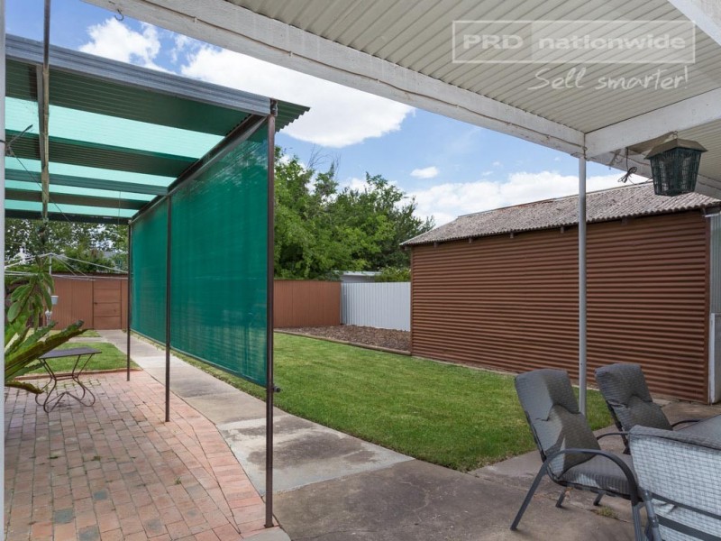 10 Rhoda Avenue, Wagga Wagga NSW 2650