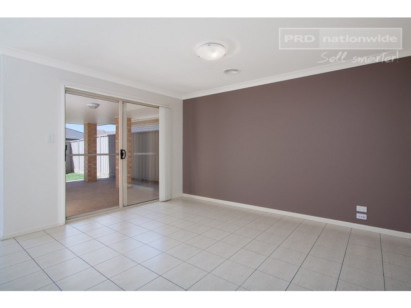 50 Mima Street, Glenfield Park NSW 2650