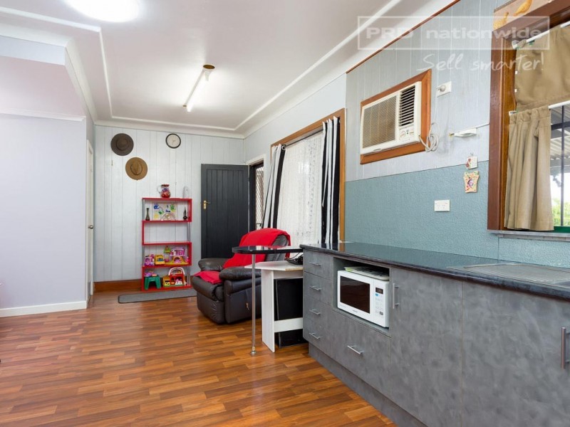 68 Mitchelmore Street, Turvey Park NSW 2650