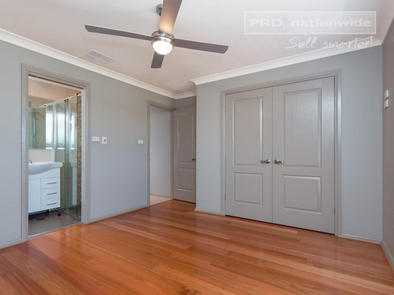 1/31 Warambee Street, Glenfield Park NSW 2650