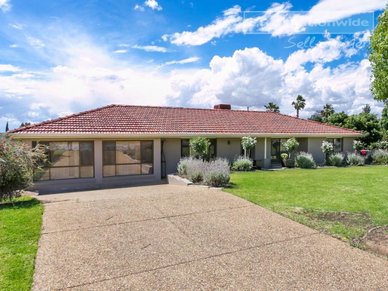 1 Tubbo Place, Bourkelands NSW 2650