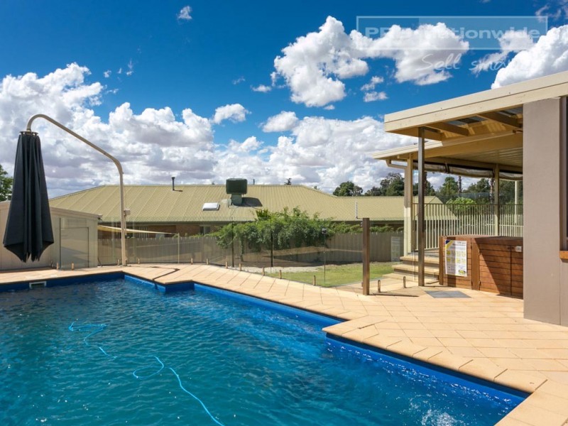 1 Tubbo Place, Bourkelands NSW 2650