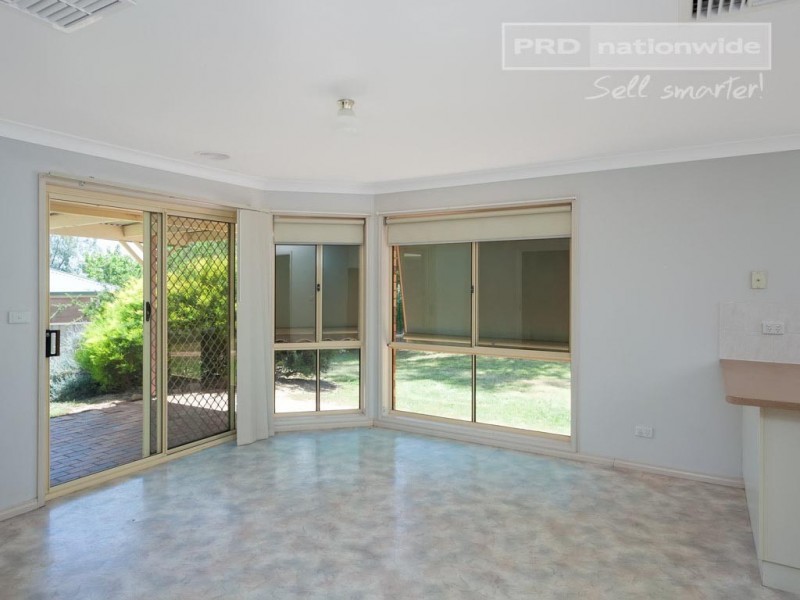 35 Bourkelands Drive, Bourkelands NSW 2650