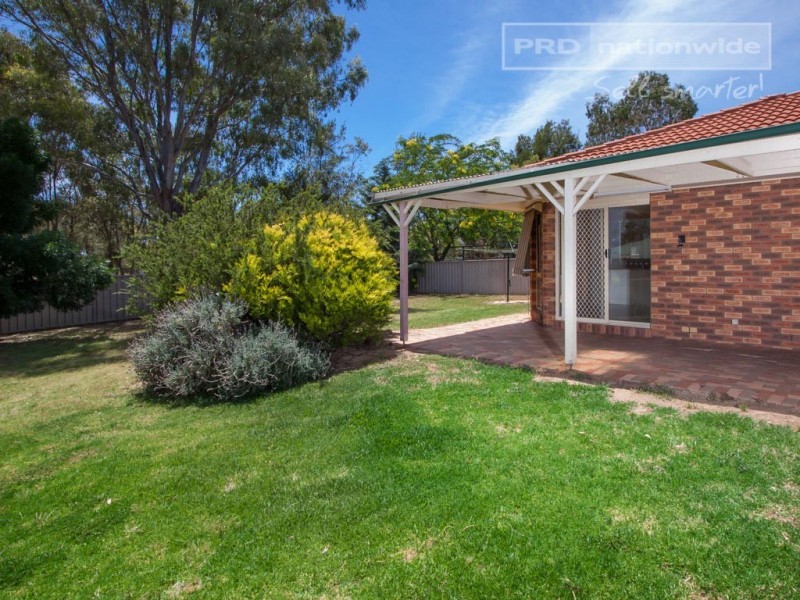 35 Bourkelands Drive, Bourkelands NSW 2650