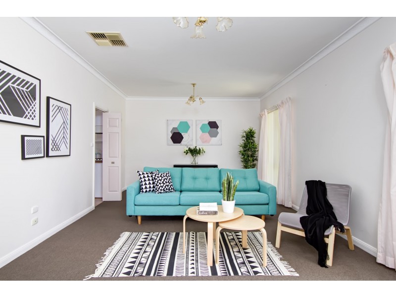 40 Lamilla Street, Glenfield Park NSW 2650