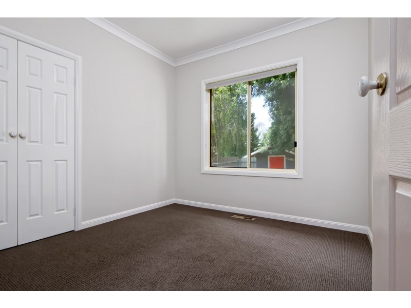 40 Lamilla Street, Glenfield Park NSW 2650