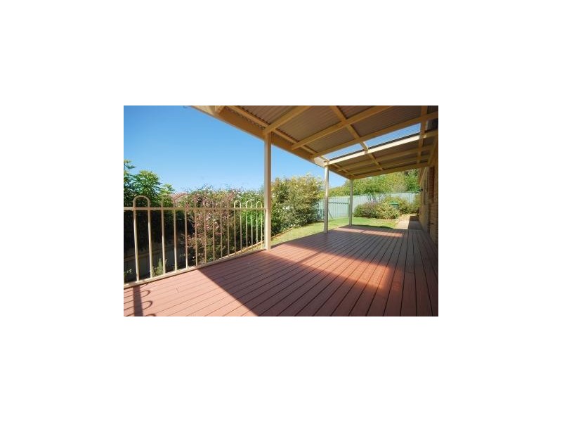 9B Stellway Close, Wagga Wagga NSW 2650