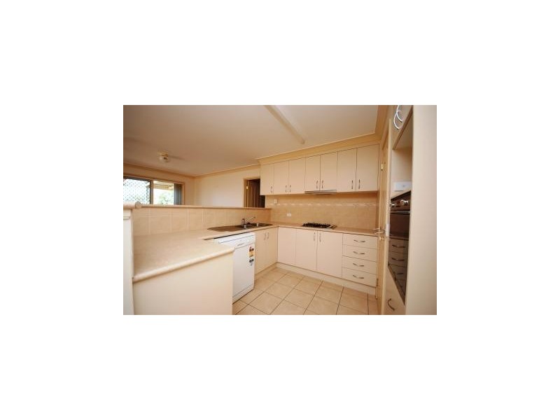 9B Stellway Close, Wagga Wagga NSW 2650