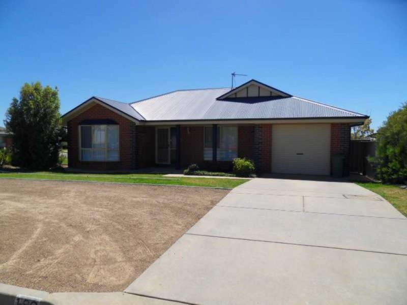 1/80 Paldi Crescent, Glenfield Park NSW 2650