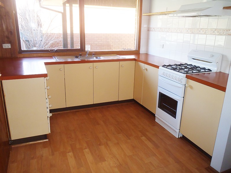 11 Goborra Street, Glenfield Park NSW 2650