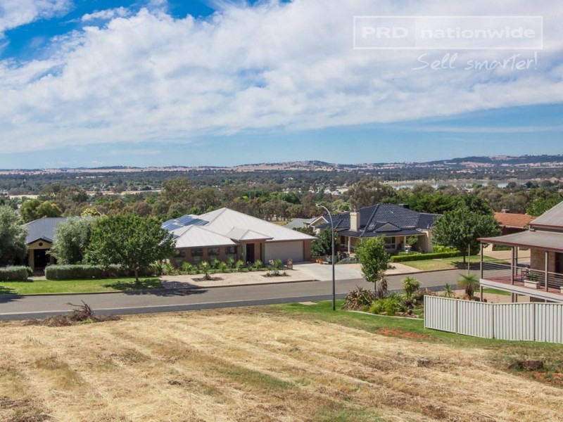 48 Amaroo Street, Kooringal NSW 2650