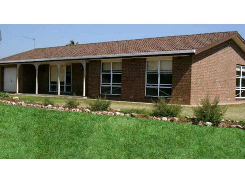 65 Undurra Drive, Glenfield Park NSW 2650