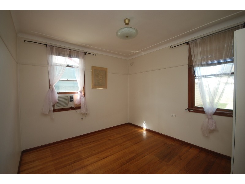 18 McDonough Avenue, Mount Austin NSW 2650