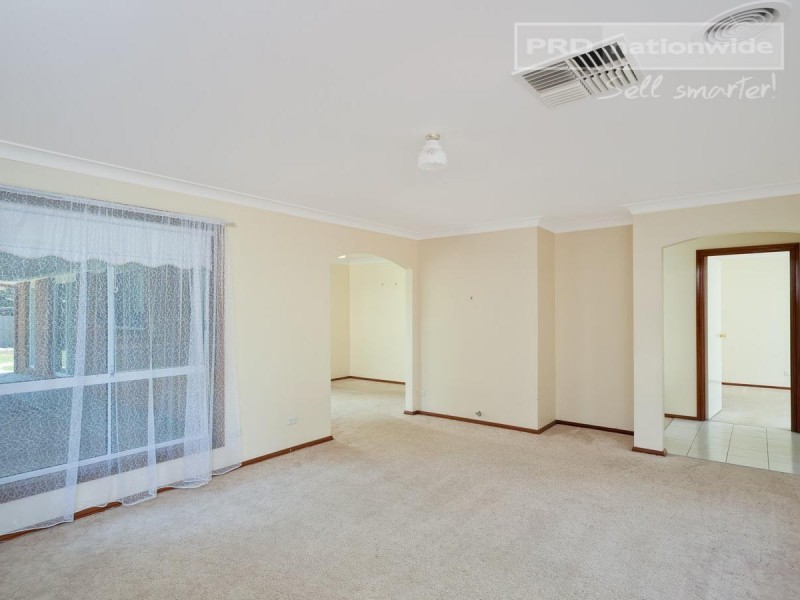 61 Lamilla Street, Glenfield Park NSW 2650