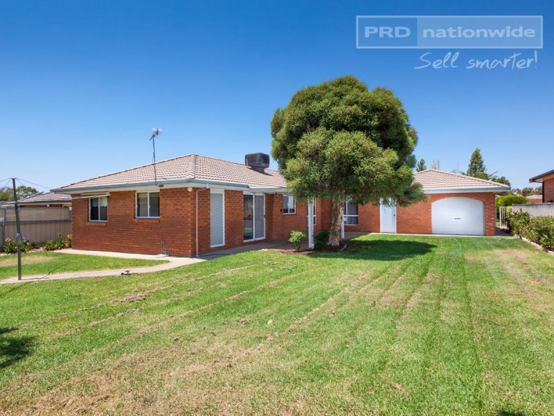 61 Lamilla Street, Glenfield Park NSW 2650