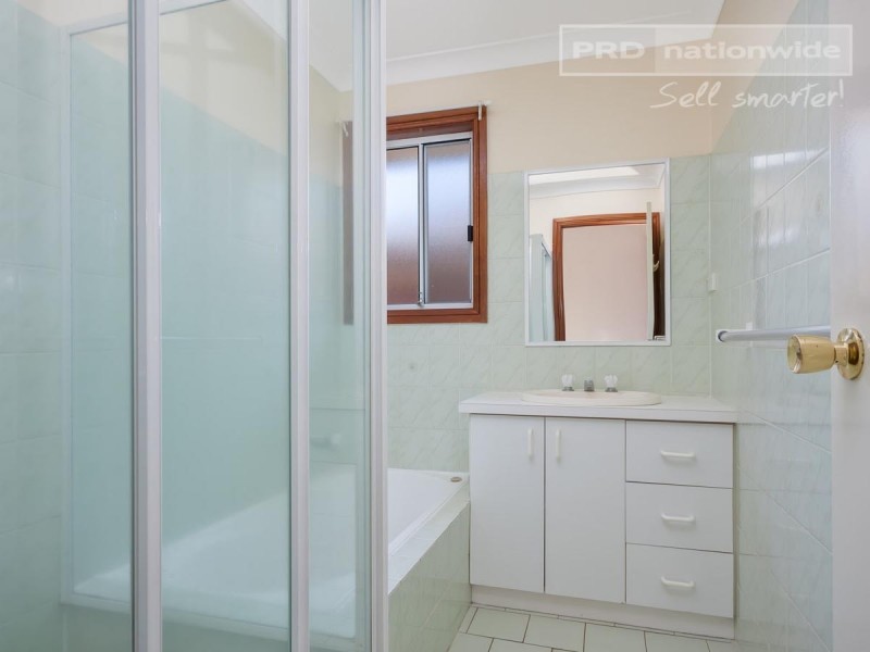 61 Lamilla Street, Glenfield Park NSW 2650