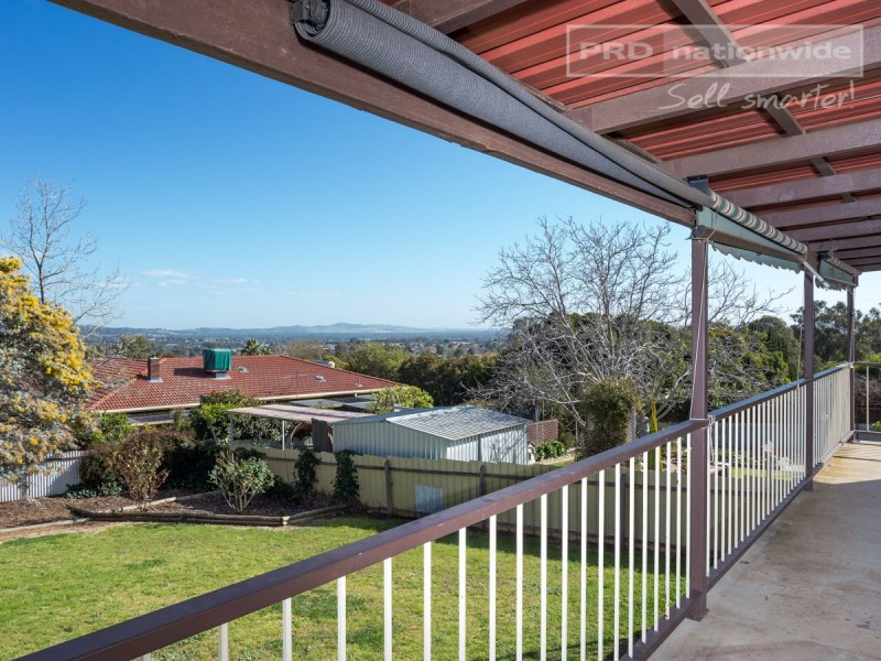6 Lincoln Avenue, Tolland NSW 2650
