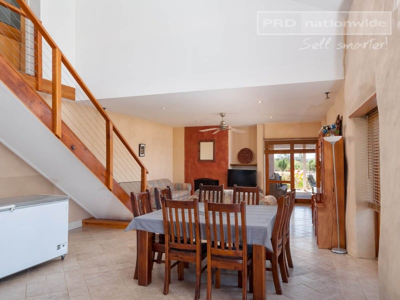 33 Kunzea Place, Wagga Wagga NSW 2650