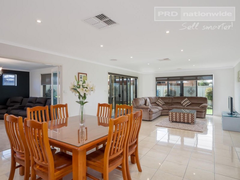 4 Franklin Drive, Estella NSW 2650