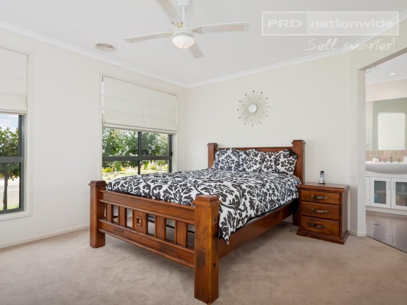 4 Franklin Drive, Estella NSW 2650