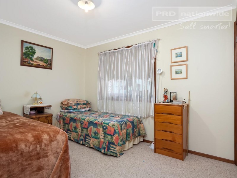 50 Main Street, Lake Albert NSW 2650