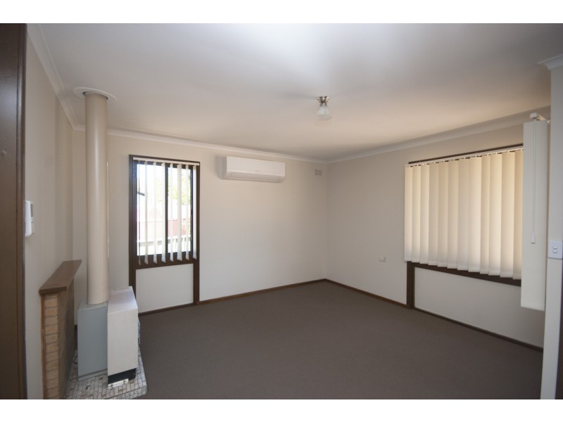 1 Connorton Avenue, Ashmont NSW 2650