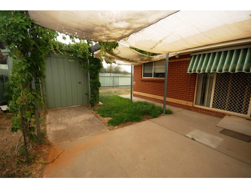 17 Girraween Mews, Glenfield Park NSW 2650