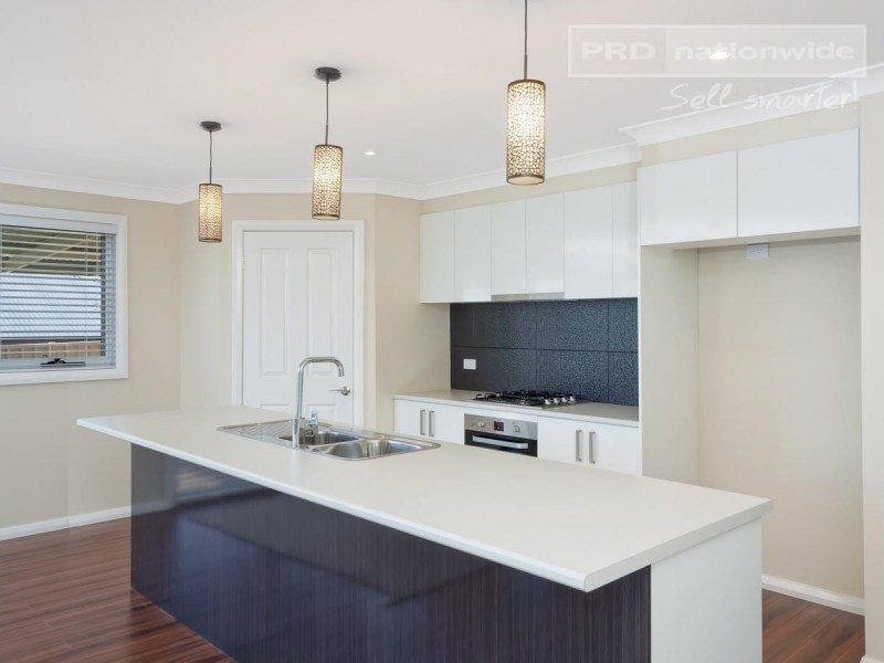 16 Durack Circuit, Boorooma NSW 2650