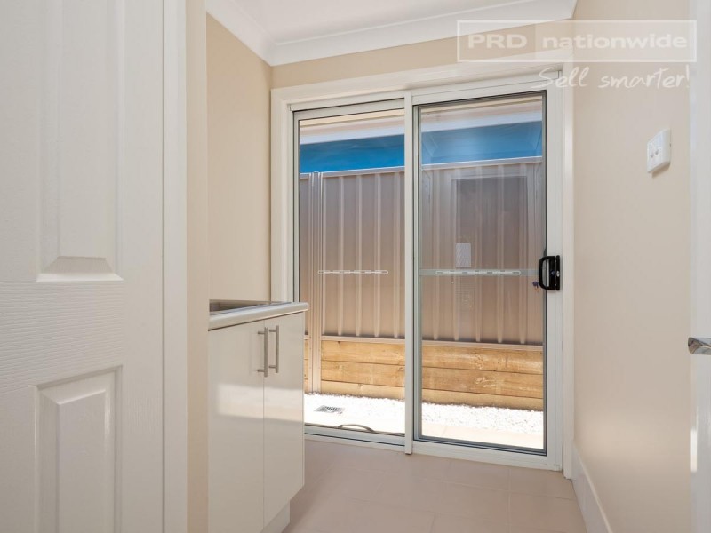 16 Durack Circuit, Boorooma NSW 2650
