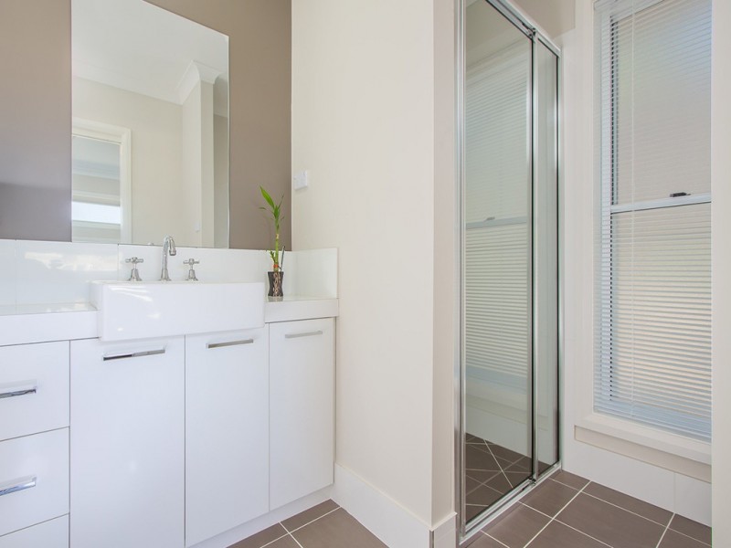 71 Yarrawah Crescent, Bourkelands NSW 2650