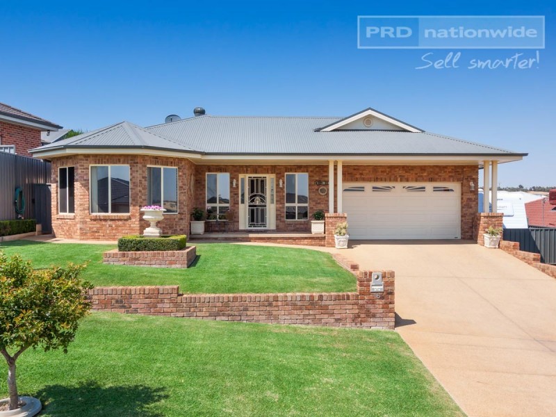 16 Werribee Road, Bourkelands NSW 2650