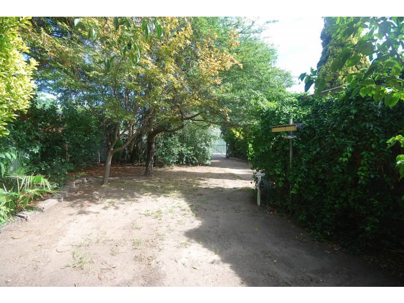 34 The Esplanade, Wagga Wagga NSW 2650