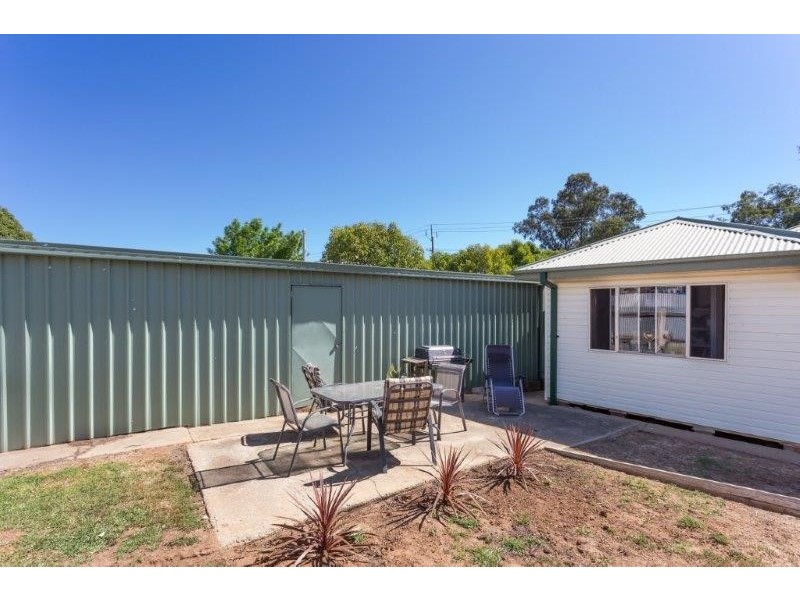 125 Bourke Street, Turvey Park NSW 2650