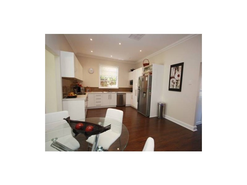 32 Albury Street, Wagga Wagga NSW 2650