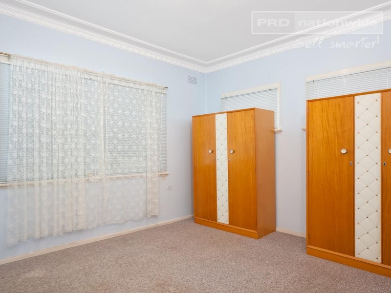 101 Grove Street, Kooringal NSW 2650