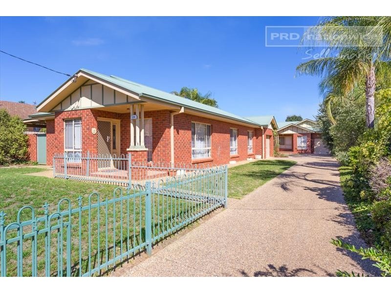 1/24 Lindsay Street, Turvey Park NSW 2650