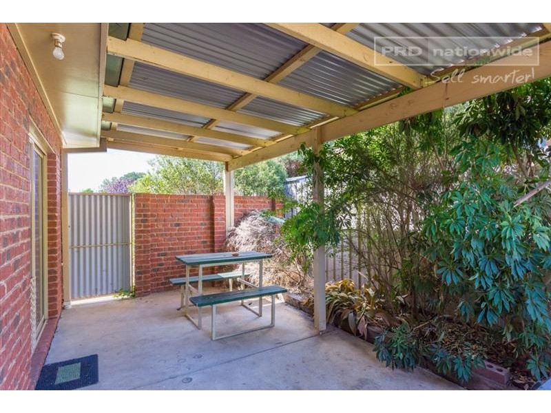 1/24 Lindsay Street, Turvey Park NSW 2650