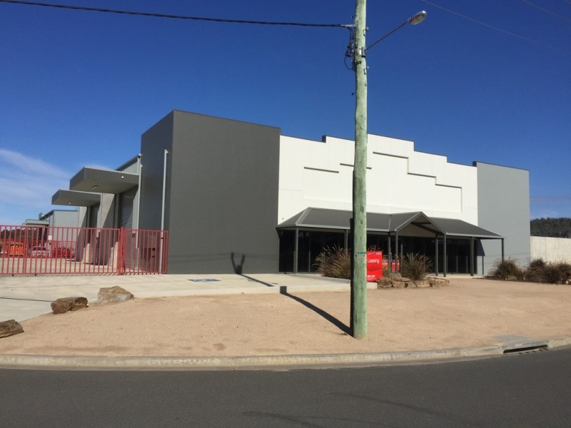 6 Ball Place, Wagga Wagga NSW 2650