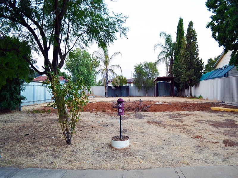 16 Mumford Street, Ashmont NSW 2650