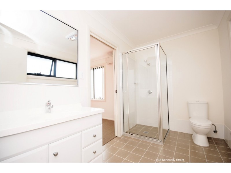 10/38 Kenneally Street, Kooringal NSW 2650