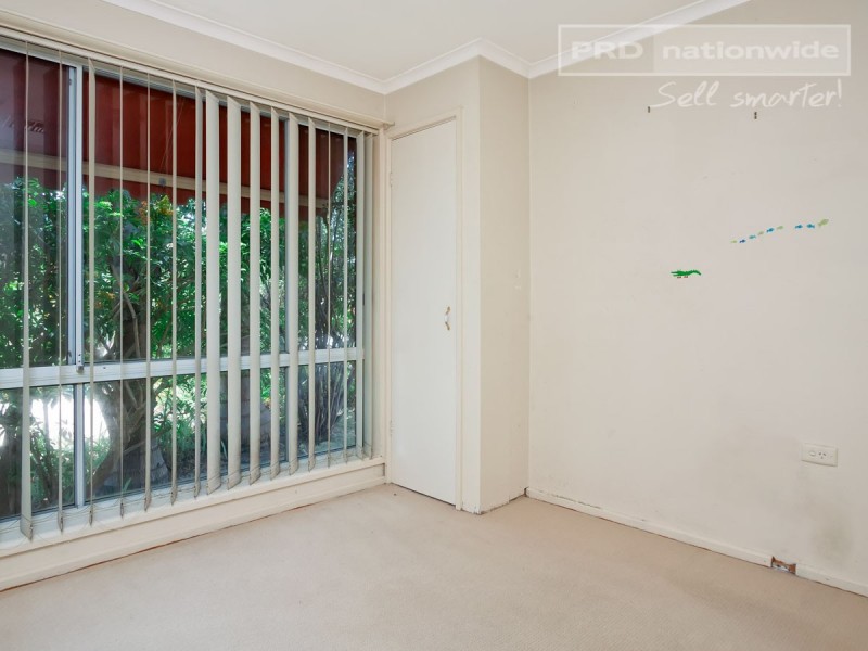 22 Adjin Street, Mount Austin NSW 2650