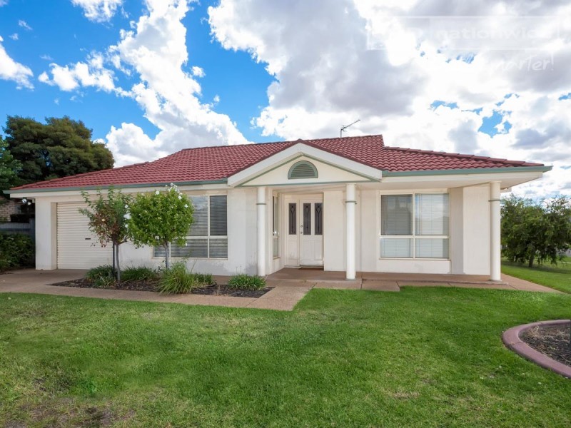 1/85 Yentoo Drive, Glenfield Park NSW 2650