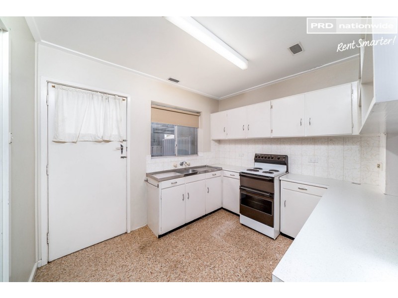 8/23 Day Street, Wagga Wagga NSW 2650