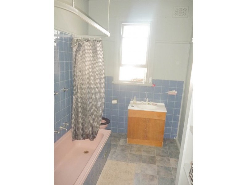 238b Baylis Street, Wagga Wagga NSW 2650