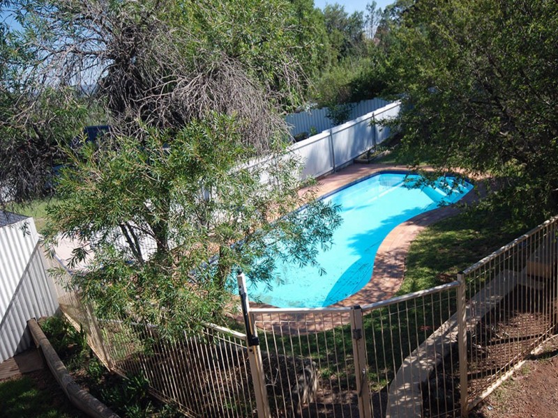 27 Allambie Way, Mount Austin NSW 2650