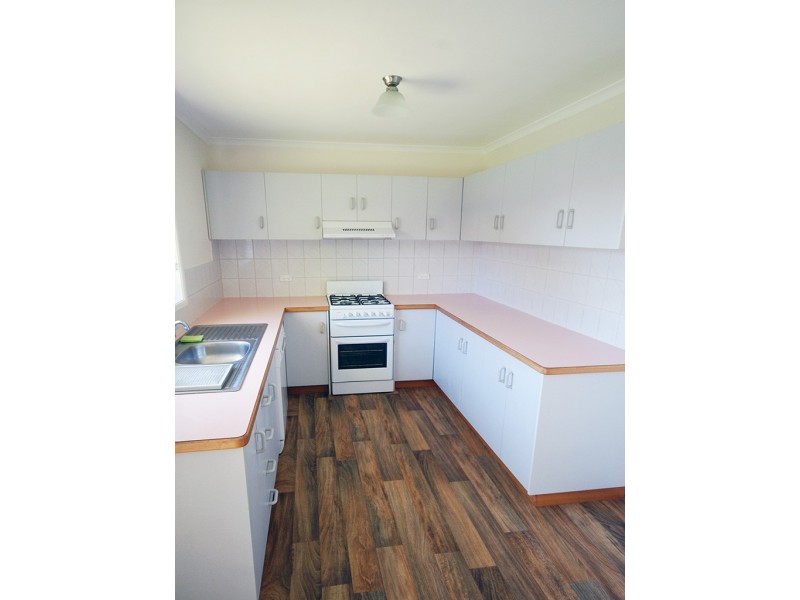 1B Incarnie Crescent, Wagga Wagga NSW 2650