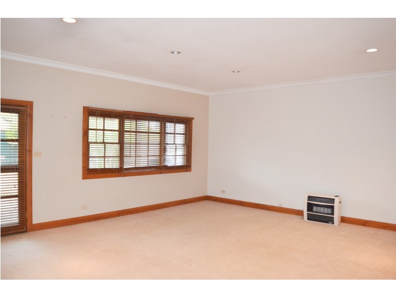 71 Tarcutta Street, Wagga Wagga NSW 2650