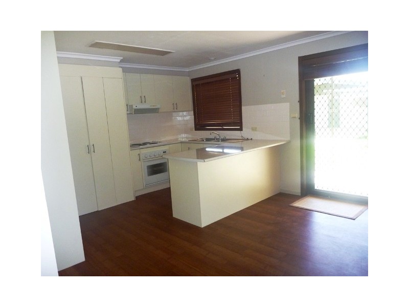 32 Incarnie Crescent, Wagga Wagga NSW 2650