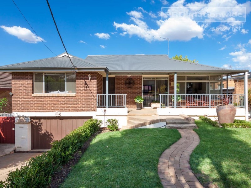 87 Grove Street, Kooringal NSW 2650