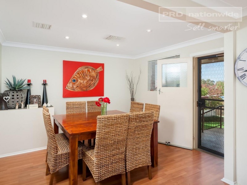 87 Grove Street, Kooringal NSW 2650